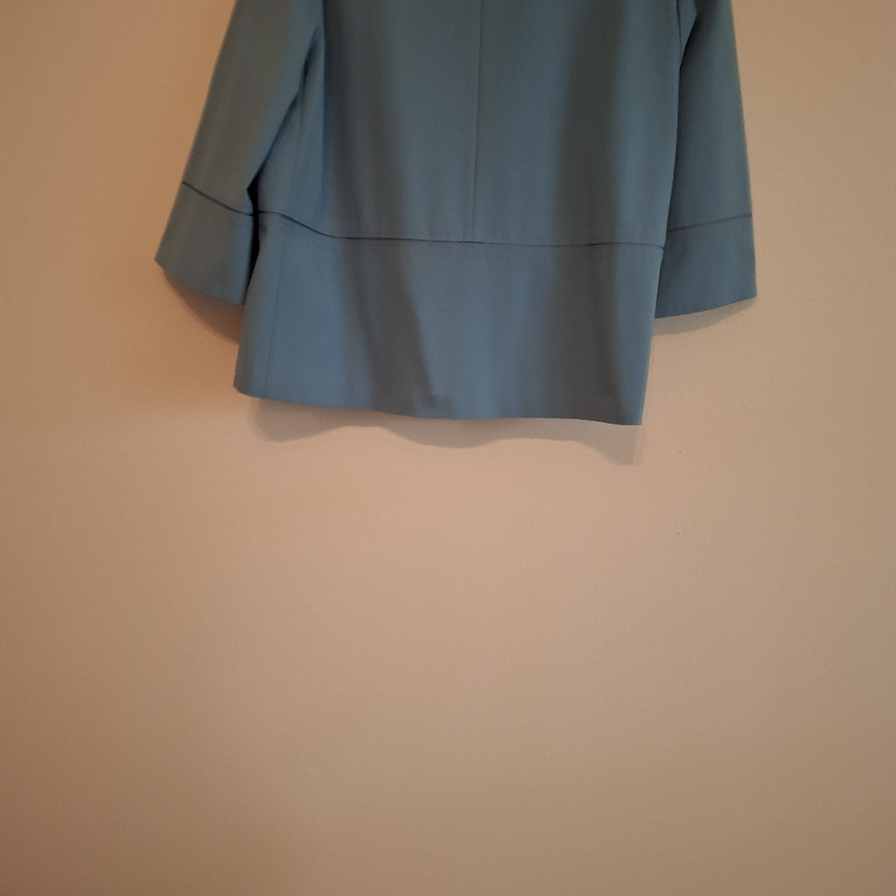 Jacket - Picture 3 of 4